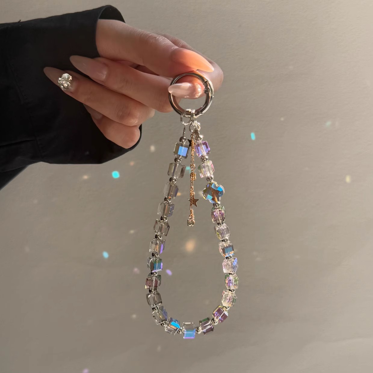 Luxury Crystal Bead Phone Lany - String Tension Clip 评论和价格