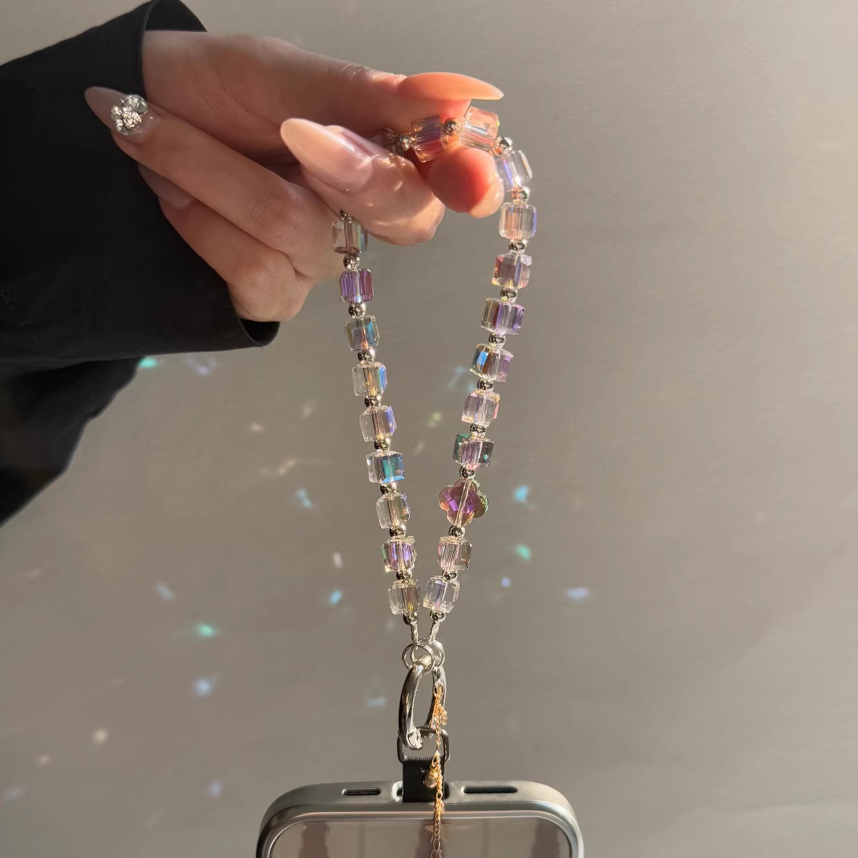 Luxury Crystal Bead Phone Lany - String Tension Clip 评论和价格